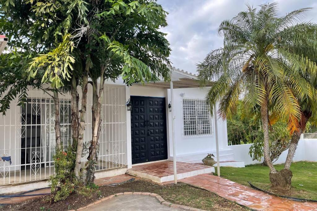 Borinquen Beach House Villa Camaceyes Dış mekan fotoğraf
